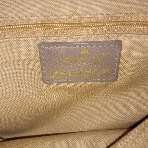 🎊HP!🎊VTG Liz Claiborne | Grey/Taupe Genuine Leather Envelope Shoulder Purse - Picture 7 of 15